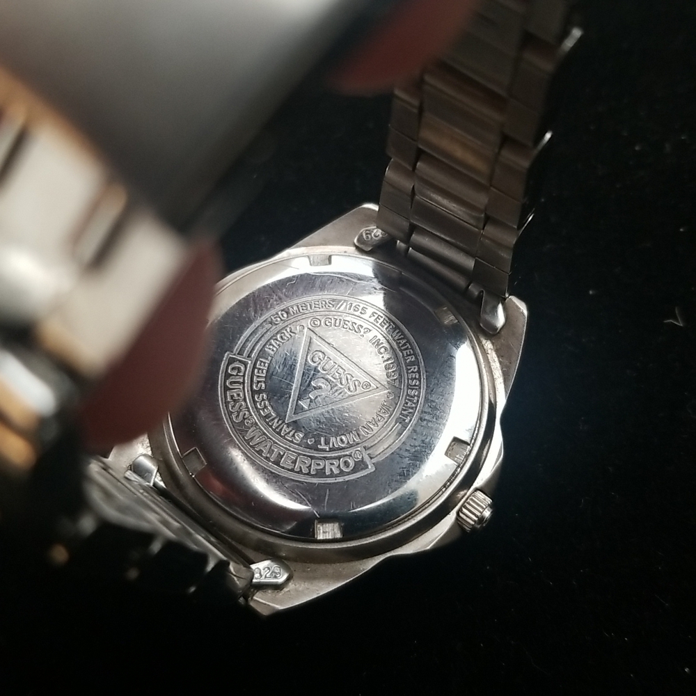 GUESS Waterpro Ladies Watch - Picture 6 of 6